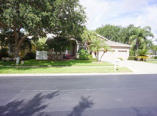 3160 Shoreline Dr, Clearwater, FL 33760