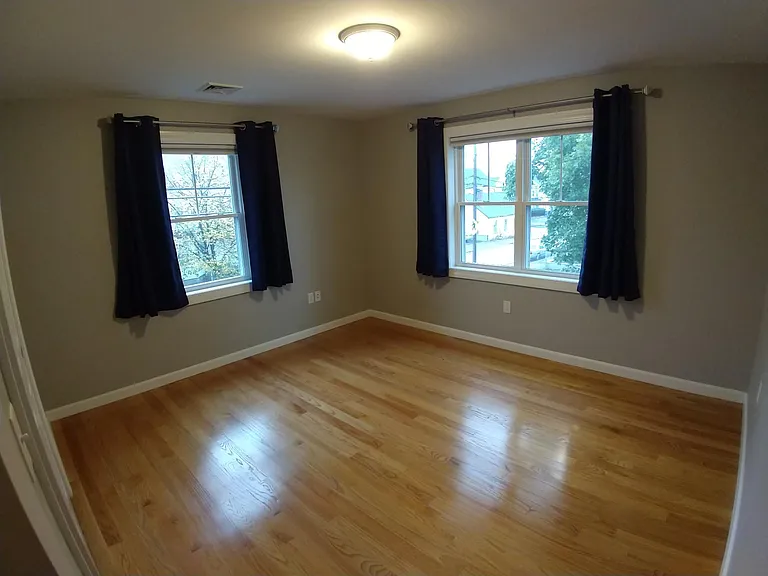 176 Charles St — Photo 31
