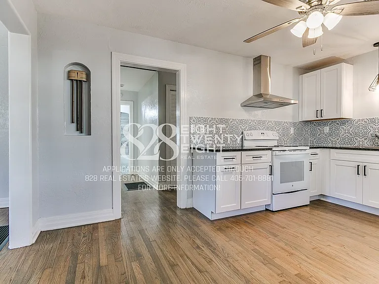 930 Miller Ave — Photo 19