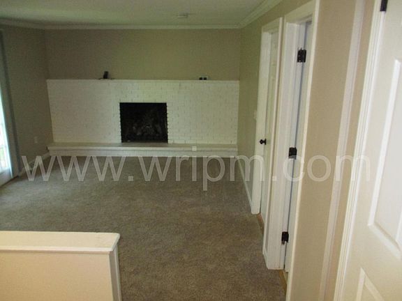 3rd image of 8049 Trina Cir