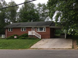 1641 Thomas Ln, Blacksburg, VA 24060