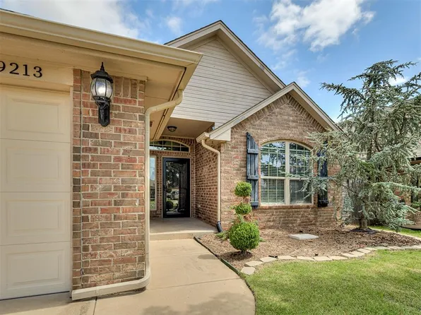 9213 NW 77th St, Yukon, OK 73099
