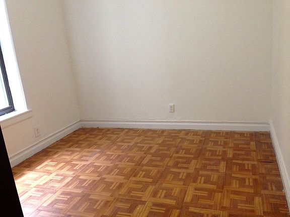 5th image of 35 E 17th St #231