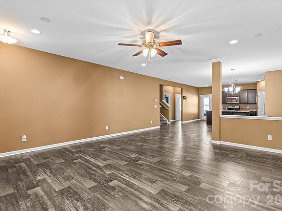 3rd image of 360 Bellingrath Blvd