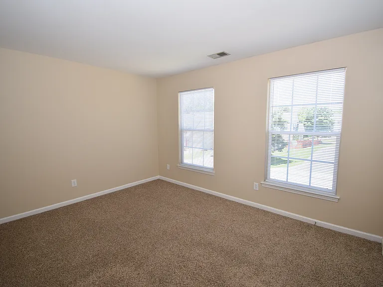 3322 Elizabeth Glen Dr — Photo 25