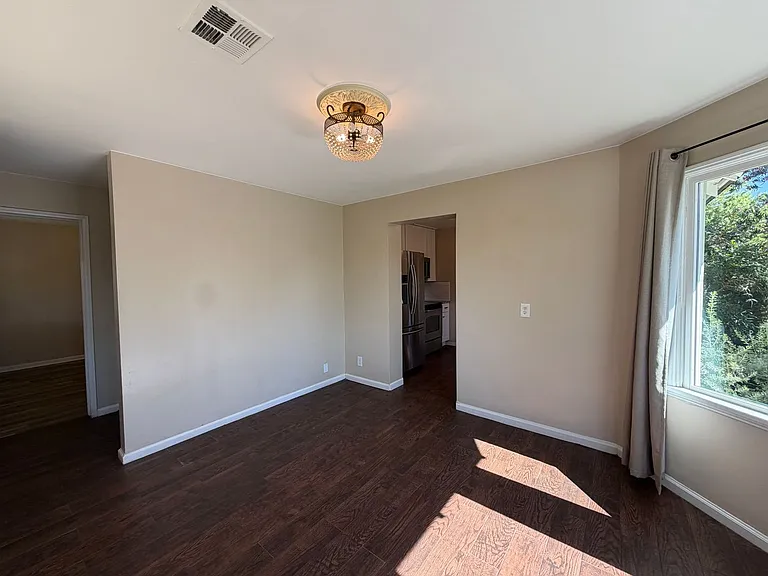 337 W 200 N — Photo 10