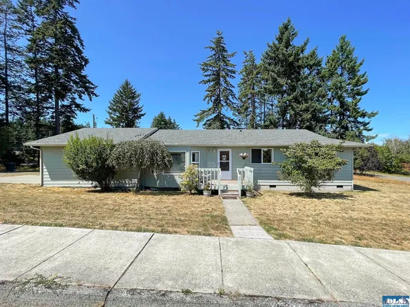 1506 S E St, Pt Angeles, WA 98363