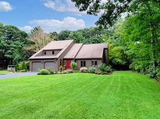 3 Quail Holw, Westborough, MA 01581