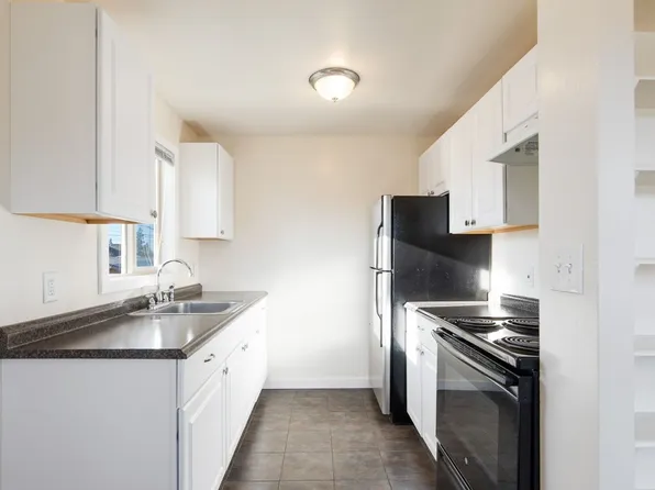 The Washington Manor Apartments, 1107 S 3rd St APT 207, Mount Vernon, WA 98273