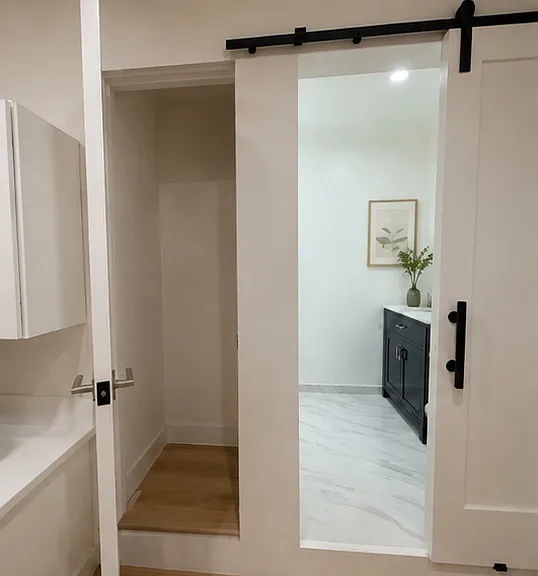 6902 Katherine Ave — Photo 3