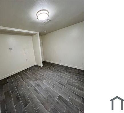 5th image of 2406 Webster St APT 1