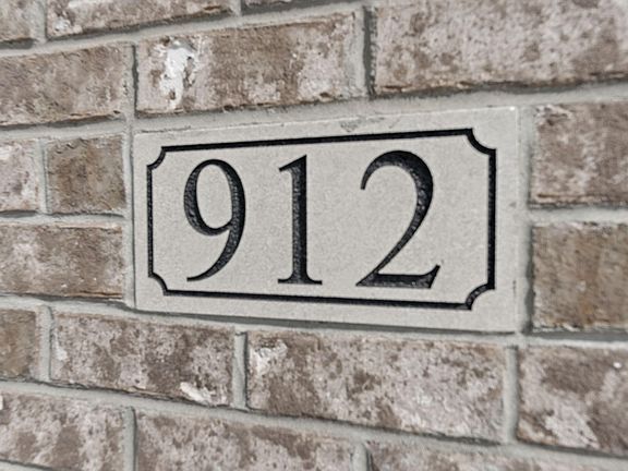 5th image of 912 Camden Ct