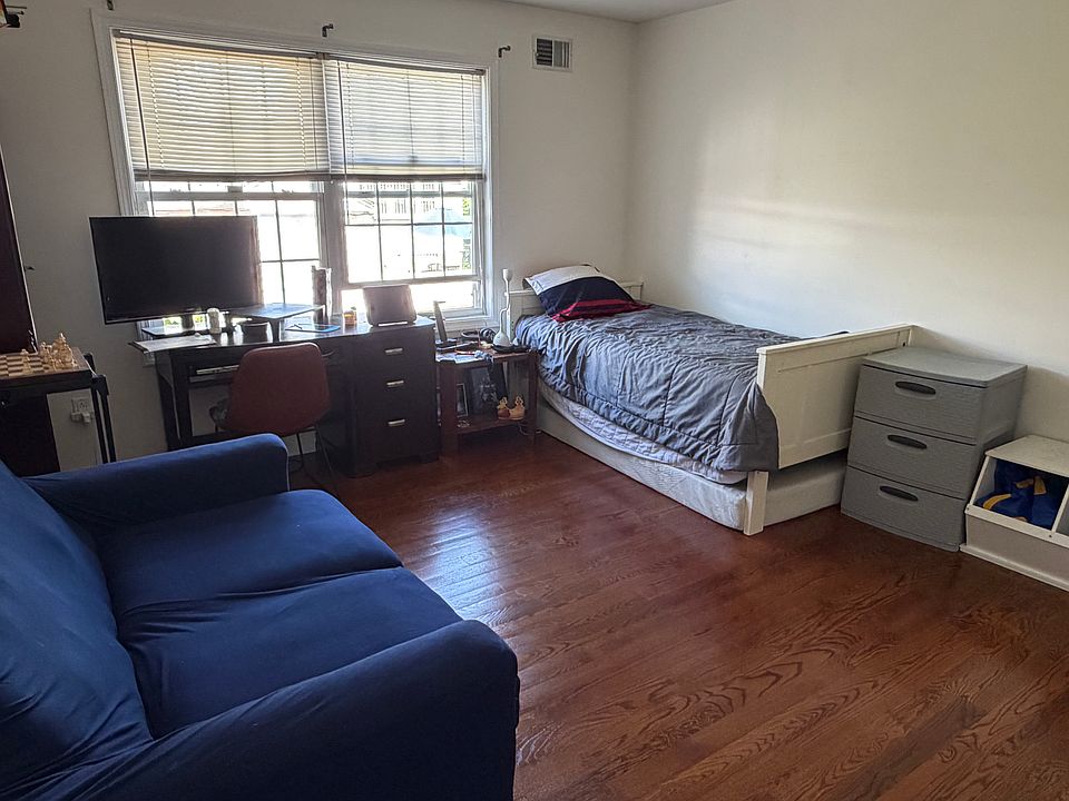 Photo from current occupancy.