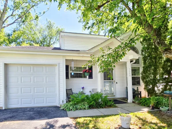 3606 Linden Dr, Island Lake, IL 60042