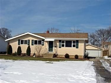 1st image of 24250 Woodmere Dr
