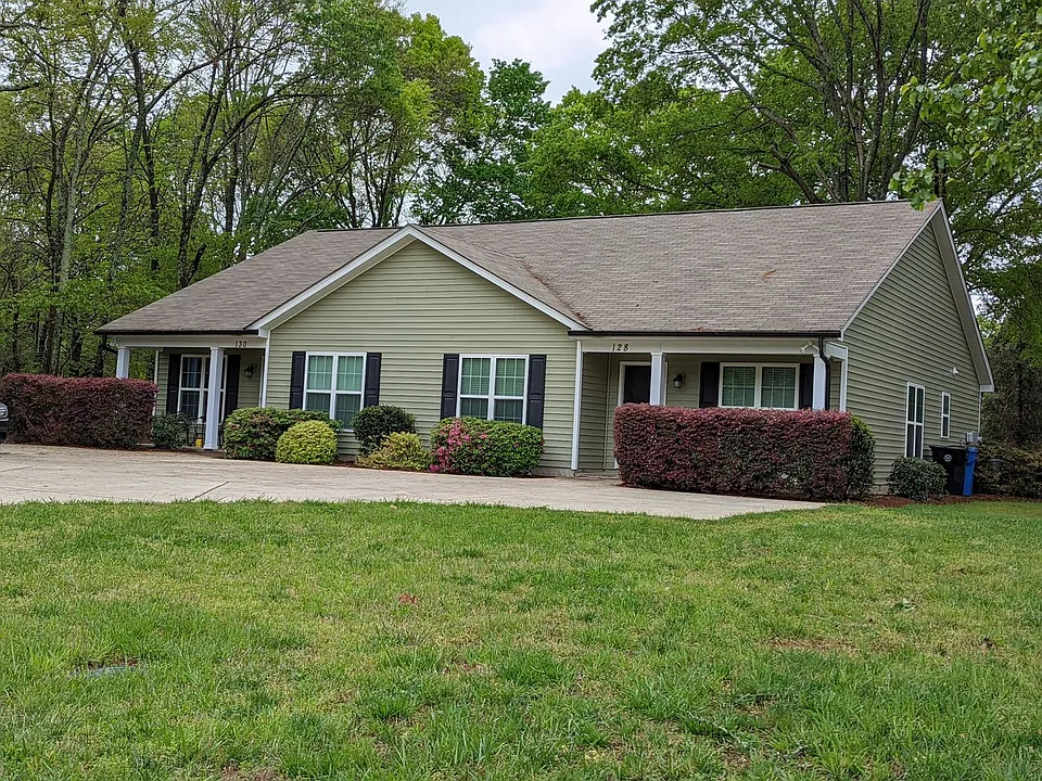 128 Mackwood Rd
