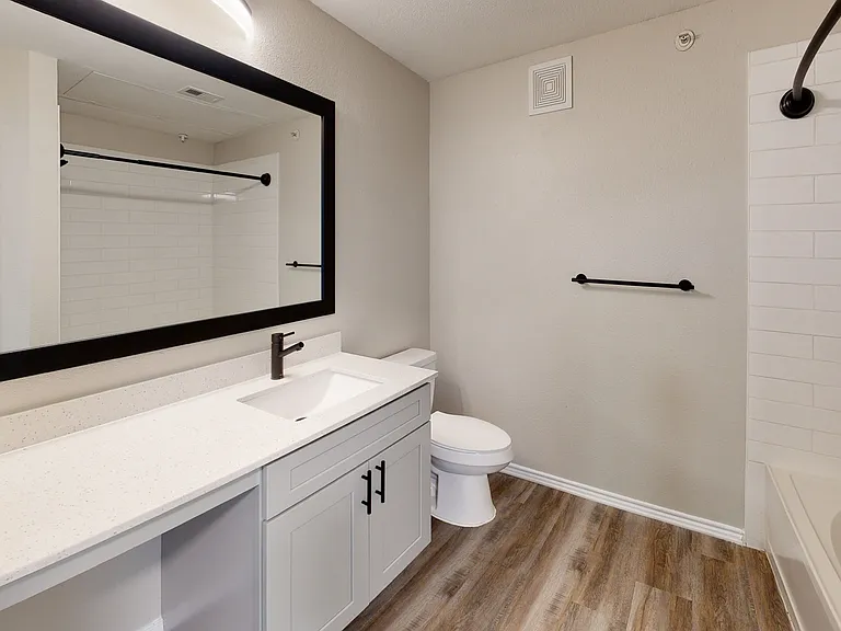 Lakeline Villas — Photo 52