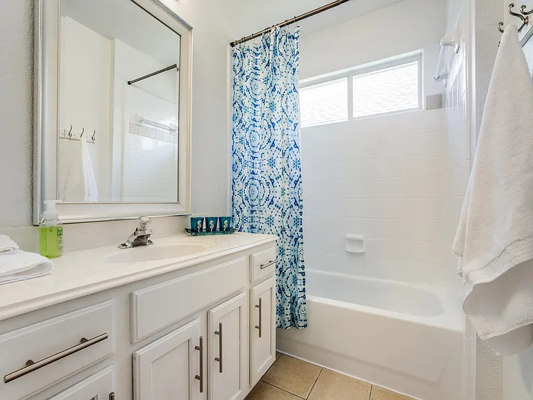 11298 Newberry Dr — Photo 16