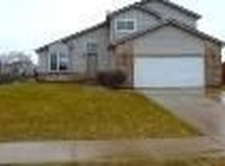 5211 Pine Trail Cir, Plainfield, IL 60586