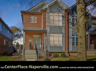 817 N Center St, Naperville, IL 60563