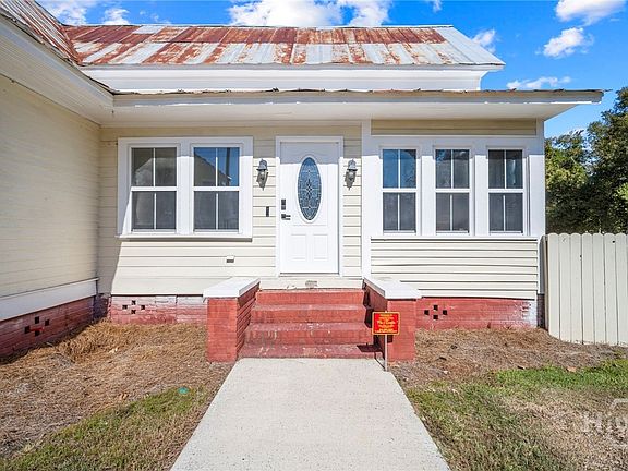 2nd image of 295 S Lewis Street