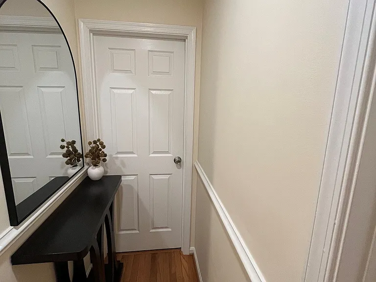 9335 Kings Post Ct — Photo 1