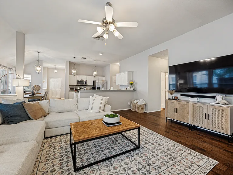 9716 Hedge Bell Dr — Photo 12