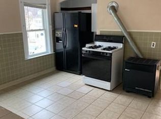 7 Wilson St APT 2, Worcester, MA 01604