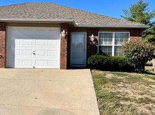 306B NE 6th St, Oak Grove, MO 64075