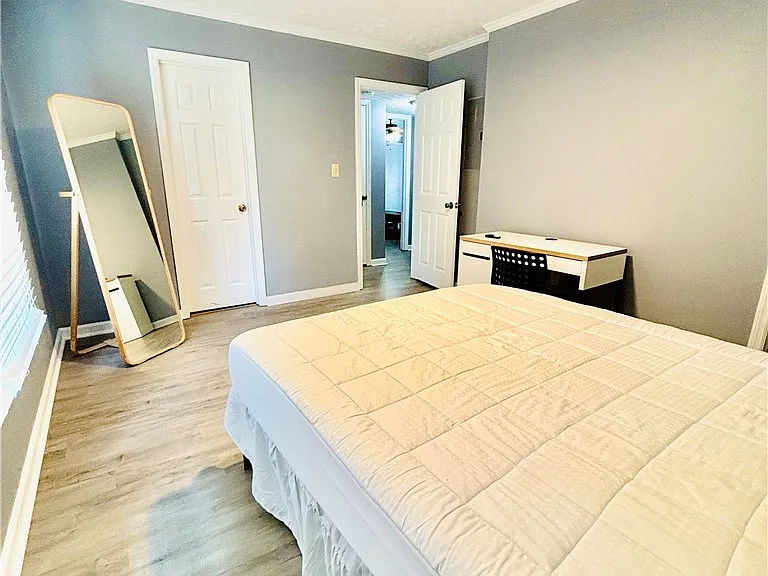 108 Barrington Dr #1 — Photo 15