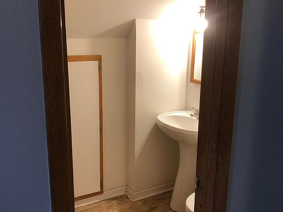 5th image of 3944 E Underwood Ave #2