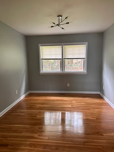 3 bed, 1272 sqft, $2,400 — Photo 3