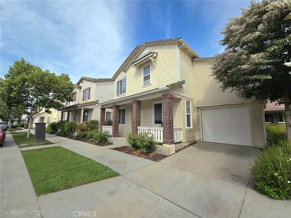 1st image of 31917 Red Pine Way