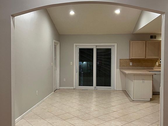 5th image of 1533 9th Ave
