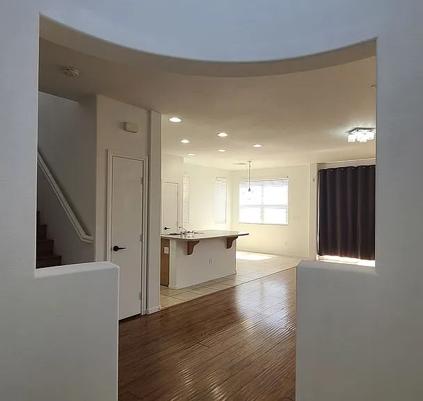 8944 Rutherford Grove St — Photo 3