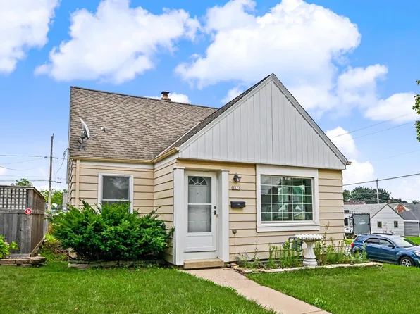 3672 S 19th STREET, Milwaukee, WI 53221