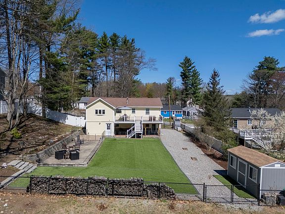 3rd image of 45 Damon Avenue
