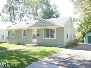 507 Yale Dr, Durand, MI