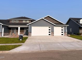3002 Peach Tree Dr, Bismarck, ND 58504