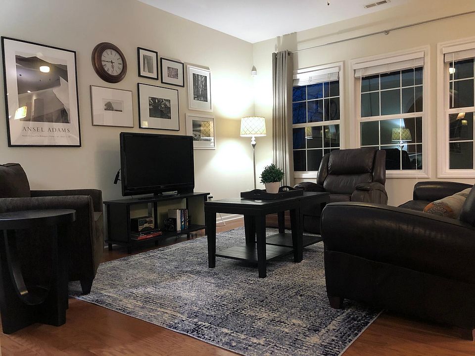 1st image of 110 Parsons Green Ct