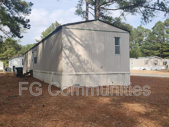 2nd image of 2027 Keith Ln