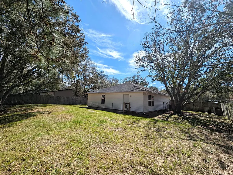 6762 Valerie Ln — Photo 24