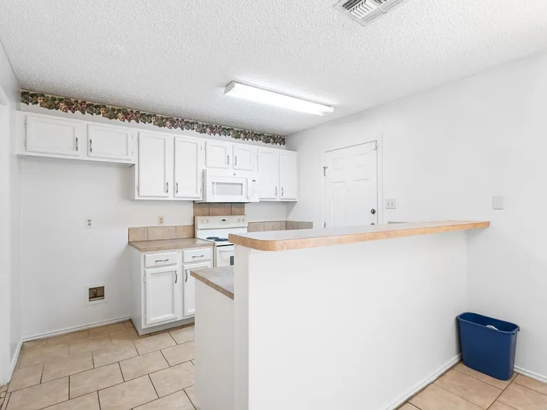 8430 Cranberry Hl — Photo 11