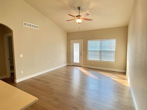4th image of 2209 73rd Avenue Pl