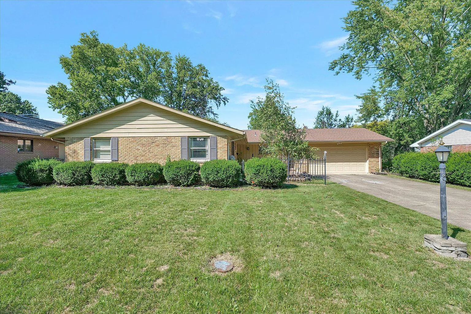 610 E Evergreen Ct photo 1