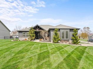 20880 W 224th St, Spring Hill, KS 66083