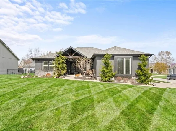 20880 W 224th St, Spring Hill, KS 66083