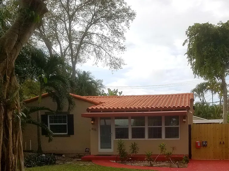 415 NE 8th Ave — Photo 21