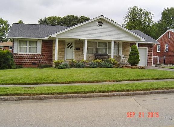 2nd image of 1404 Bridwell St