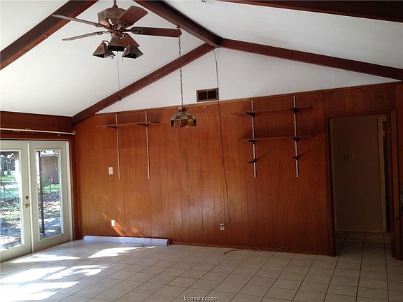 4th image of 13 Bermuda Ln